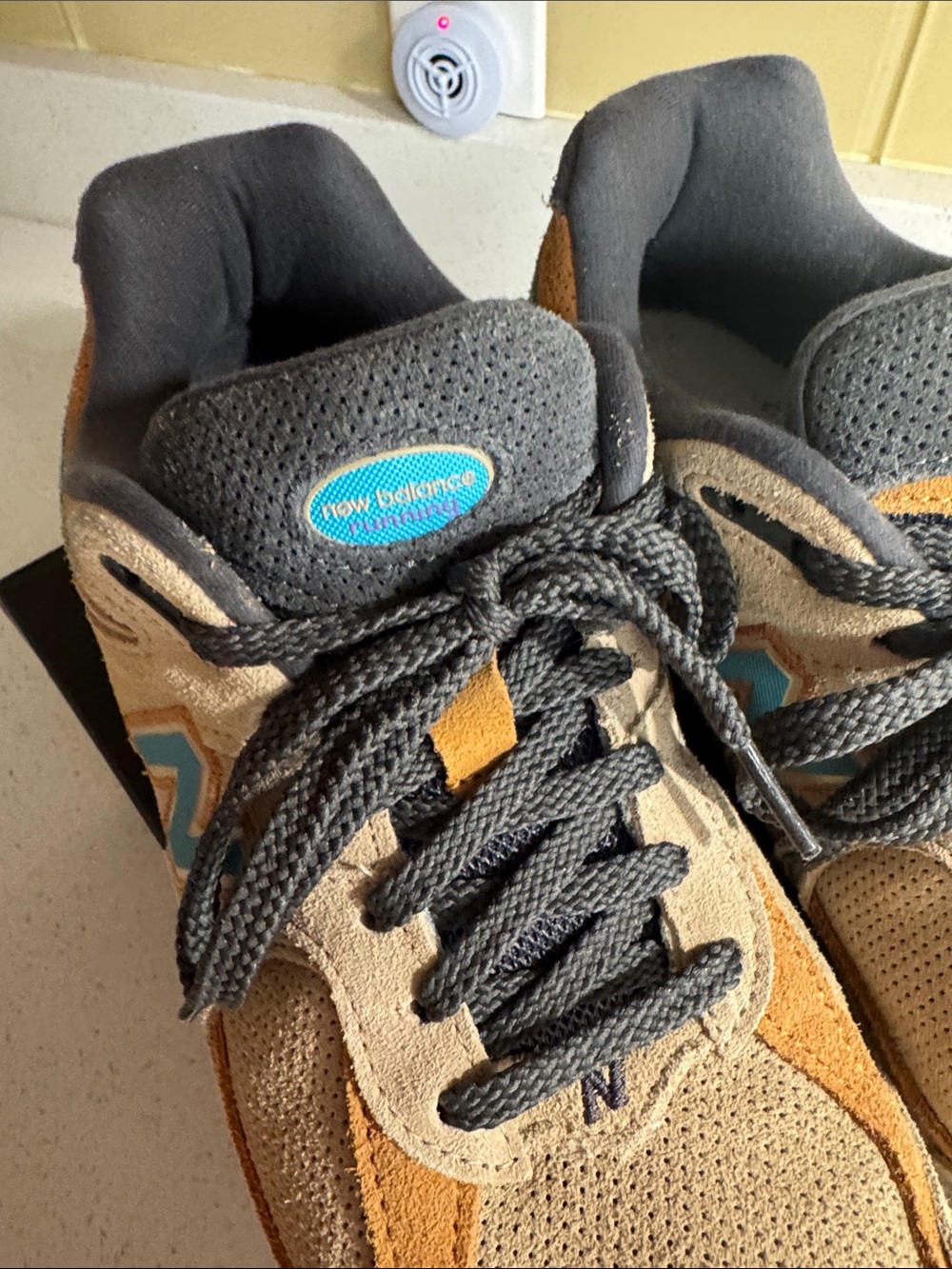 New Balance “Incense” Beige Blue Purple Tan Multicolor Running Sneaker - Picture 4 of 9